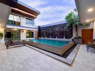 For sale 5 bedrooms villa in Bang Lamung, Chonburi