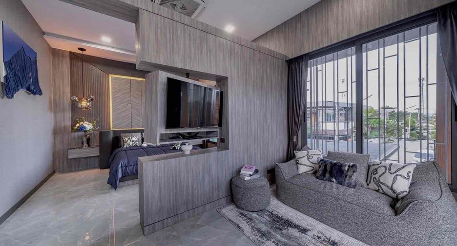 For sale 5 ベッドルーム villa in Bang Lamung, Chonburi