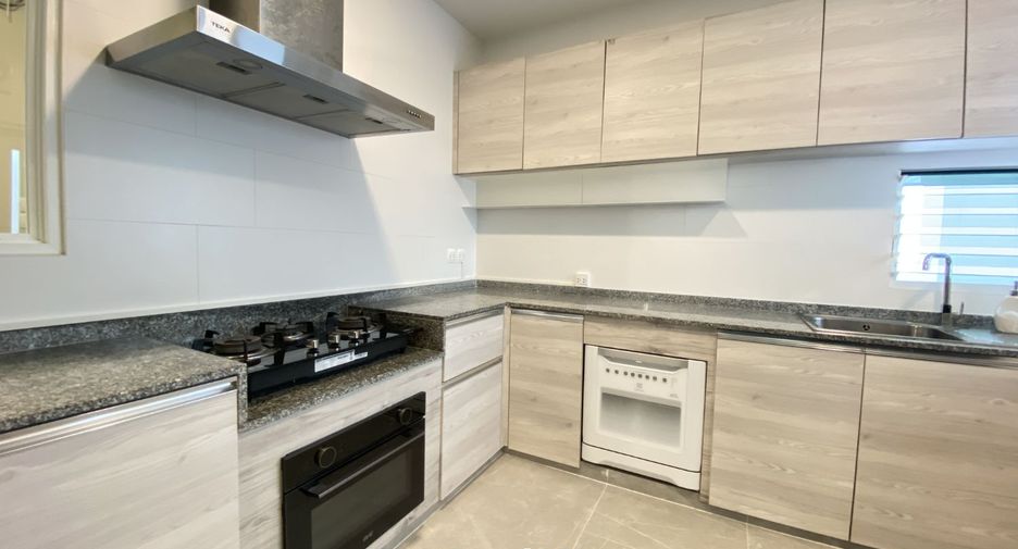 For rent 4 bedrooms house in Prawet, Bangkok