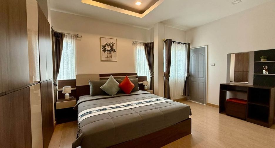 For rent 4 bedrooms house in Bang Saray, Pattaya