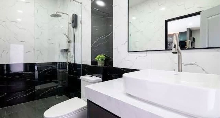 For rent 5 bedrooms house in Jomtien, Pattaya