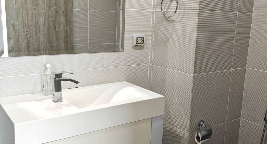 Condo en alquiler de 1 habitaciones en Bang Lamung, Chonburi