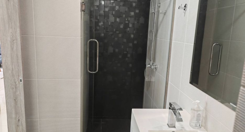 Condo en alquiler de 1 habitaciones en Bang Lamung, Chonburi