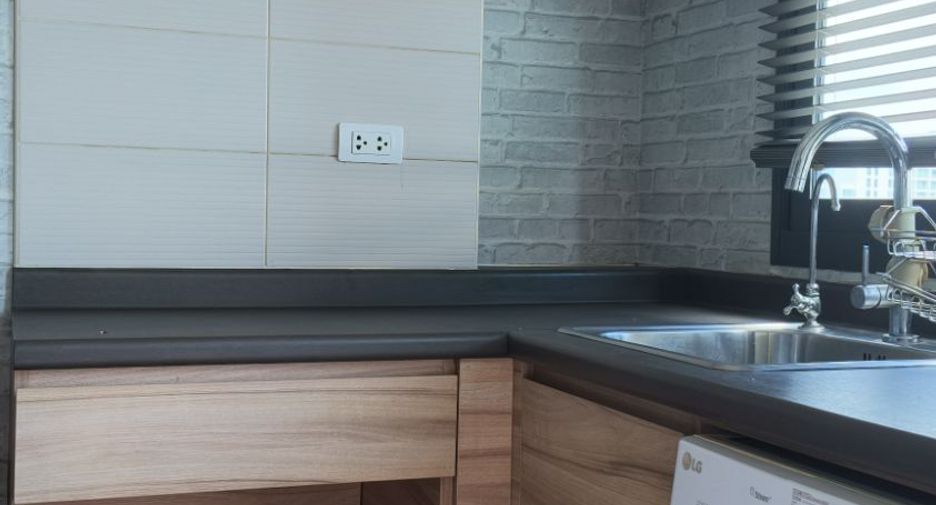 For rent and for sale 1 bed condo in Yan Nawa, Bangkok