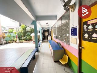 Terreno en alquiler y en venta en Bang Phlat, Bangkok