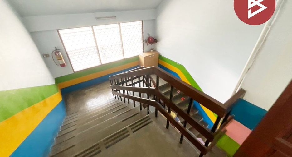 Terreno en alquiler y en venta en Bang Phlat, Bangkok
