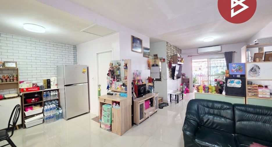 À vendre 3 chambres maison de ville à Bang Phli, Samut Prakan