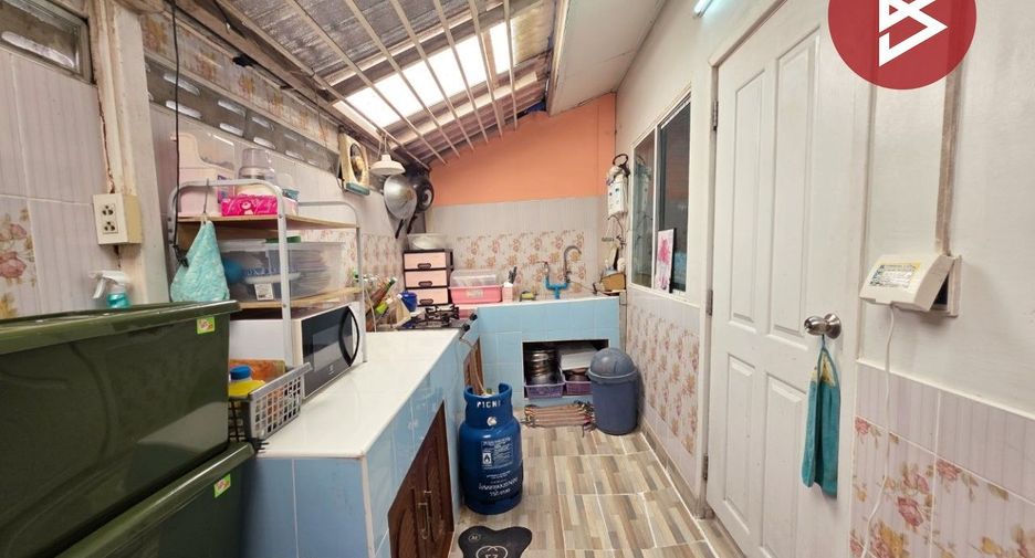 À vendre 3 chambres maison de ville à Bang Phli, Samut Prakan