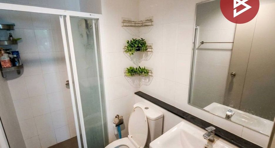 For sale 1 bed condo in Mueang Samut Prakan, Samut Prakan