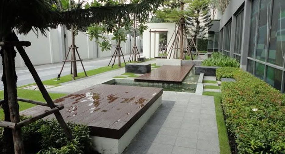 À louer 2 chambres condo à Bang Na, Bangkok