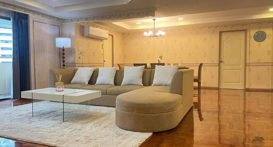 Wohnung zur Miete mit 3 Zimmer in Watthana, Bangkok