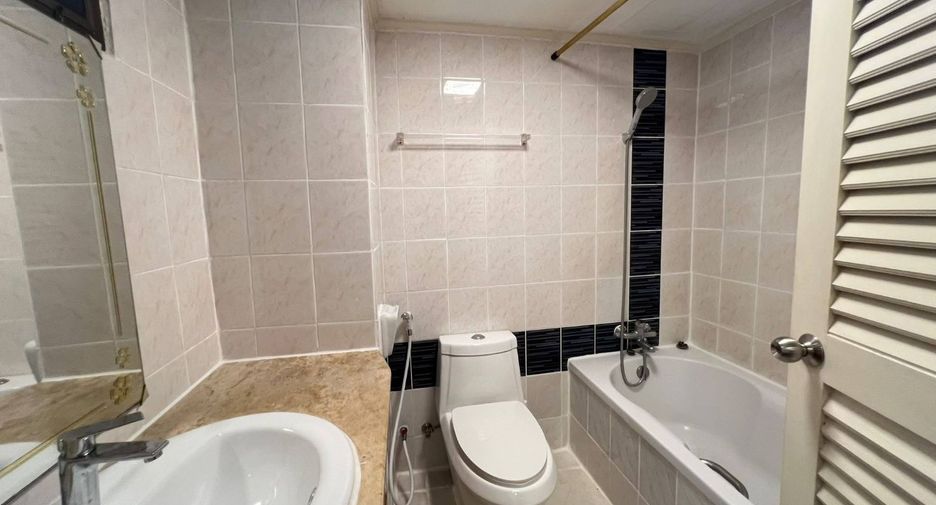 Wohnung zur Miete mit 3 Zimmer in Watthana, Bangkok