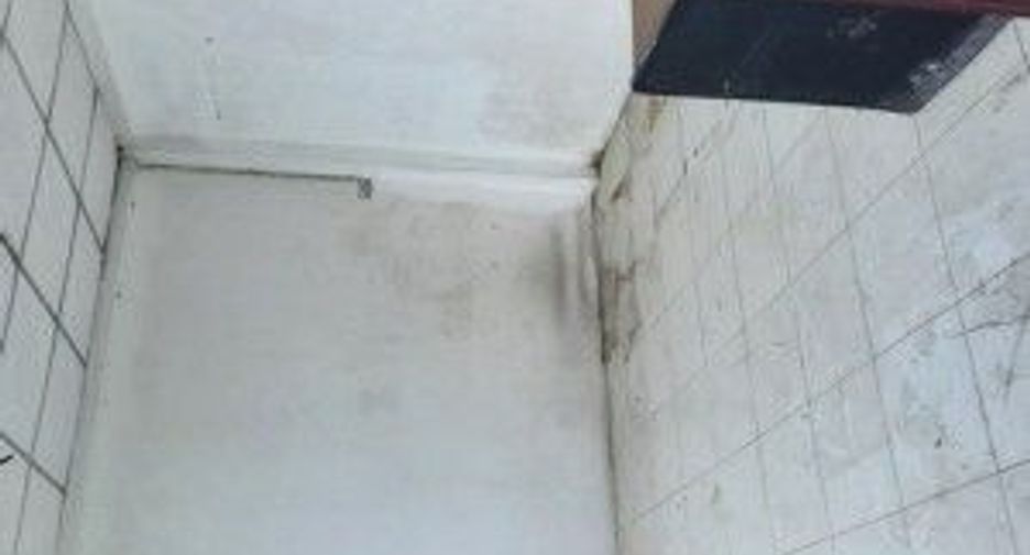 For sale 1 bed retail Space in Phasi Charoen, Bangkok