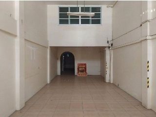 For sale 5 bedrooms retail Space in Phasi Charoen, Bangkok