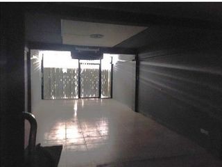 For sale 5 bedrooms retail Space in Phasi Charoen, Bangkok