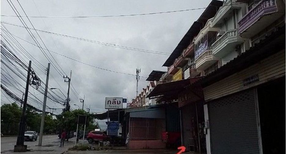 Local comercial en venta de 3 habitaciones en Lat Krabang, Bangkok