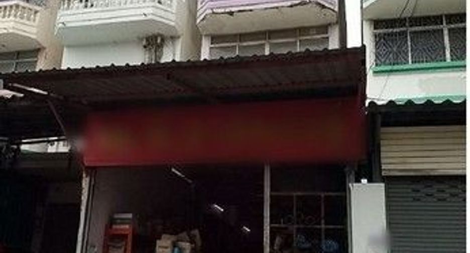 Local comercial en venta de 3 habitaciones en Lat Krabang, Bangkok