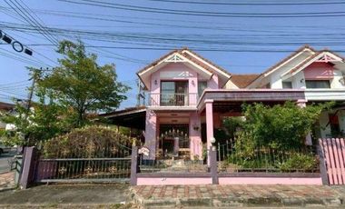 À vendre 1 chambre maison à Si Racha, Chonburi
