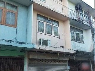 Local comercial en venta de 4 habitaciones en Bang Phlat, Bangkok