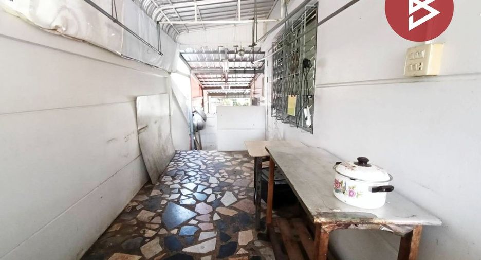 For sale 4 bedrooms house in Bang Khun Thian, Bangkok