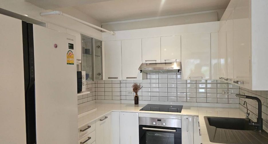Wohnung zum Kauf mit 2 Zimmer in Watthana, Bangkok