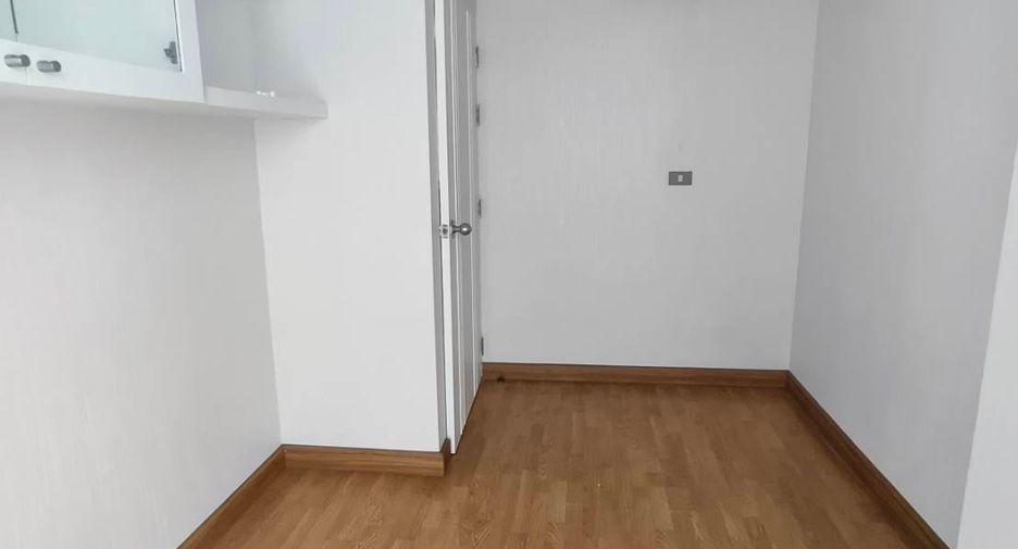 Wohnung zur Miete mit 1 Zimmer in Phra Khanong, Bangkok