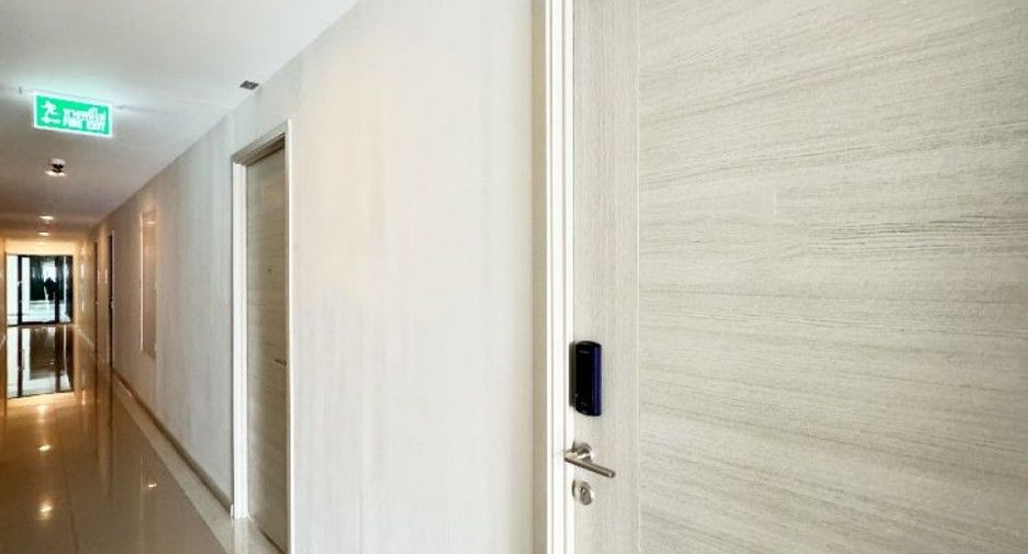 For sale 1 bed condo in Mueang Samut Prakan, Samut Prakan