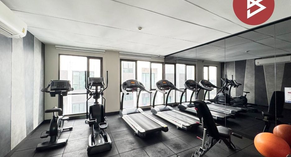 For sale 1 bed condo in Mueang Samut Prakan, Samut Prakan