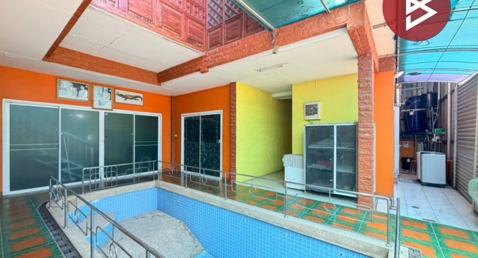 出售 5 卧室 独立屋 在 Nakhon Chai Si, Nakhon Pathom