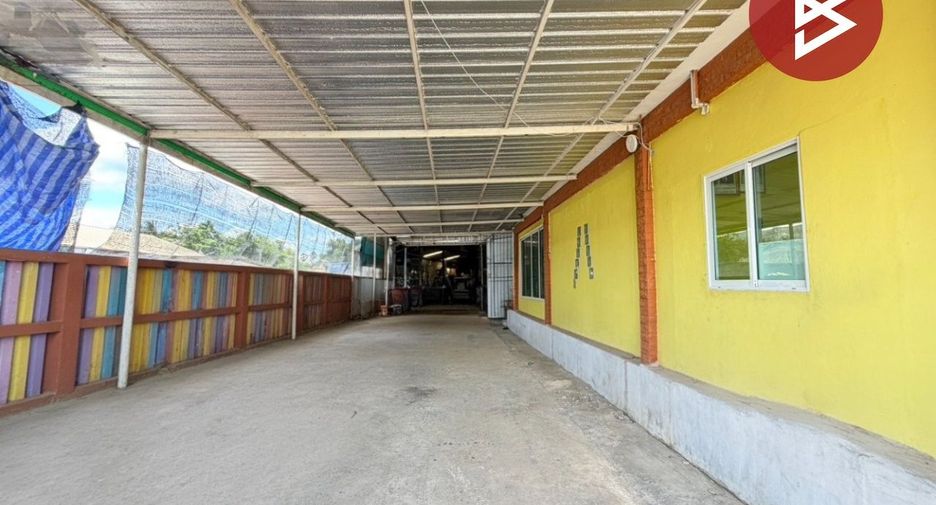 出售 5 卧室 独立屋 在 Nakhon Chai Si, Nakhon Pathom