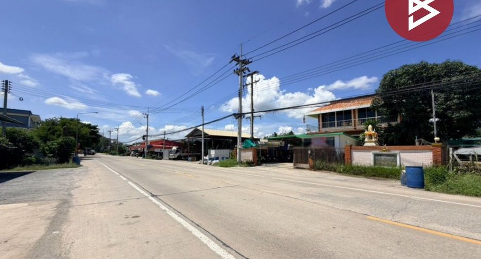 出售 5 卧室 独立屋 在 Nakhon Chai Si, Nakhon Pathom