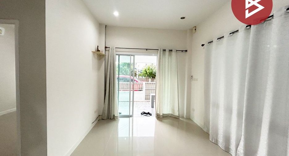 À vendre 2 chambres maison à Ban Bueng, Chonburi