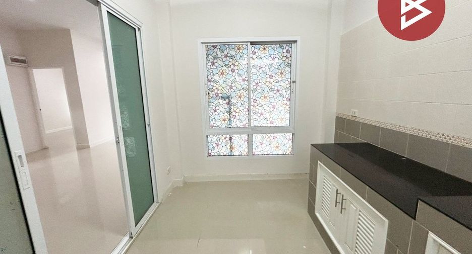 À vendre 2 chambres maison à Ban Bueng, Chonburi