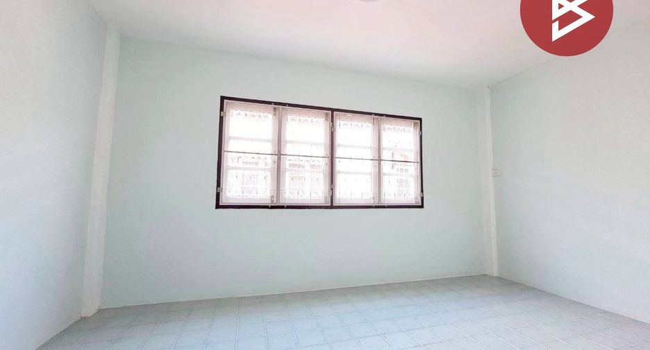Продажа 2 спальни таунхаус в Mueang Chon Buri, Чонбури
