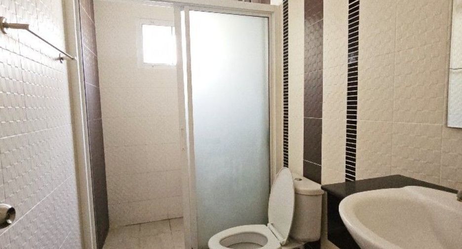 À vendre 3 chambres maison à Phan Thong, Chonburi