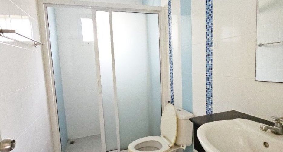 À vendre 3 chambres maison à Phan Thong, Chonburi