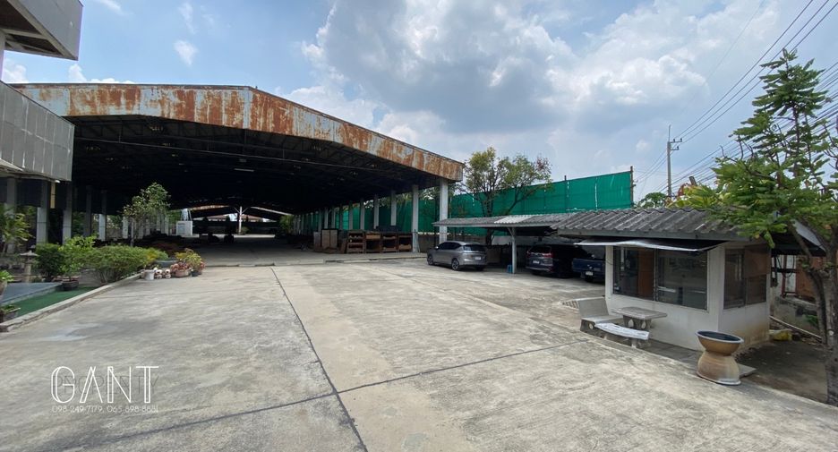 For sale warehouse in Mueang Pathum Thani, Pathum Thani