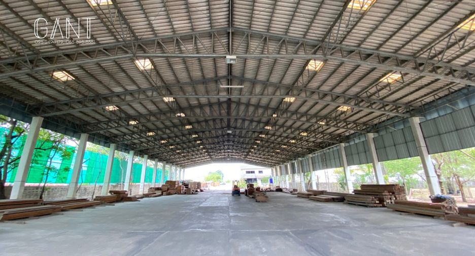 For sale warehouse in Mueang Pathum Thani, Pathum Thani