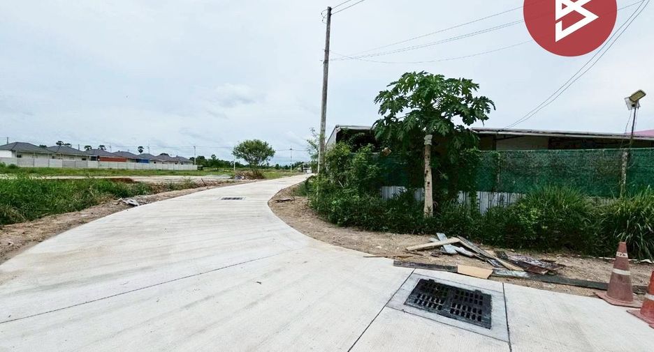 Casa en venta de 3 habitaciones en Phan Thong, Chonburi
