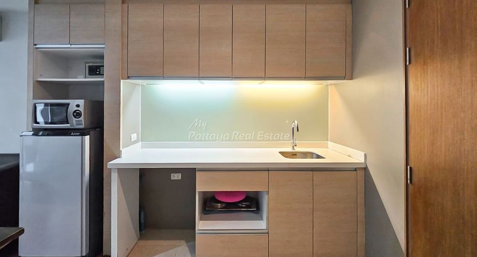 For sale 1 bed condo in Bang Lamung, Chonburi