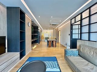 For rent 2 bedrooms condo in Bang Rak, Bangkok