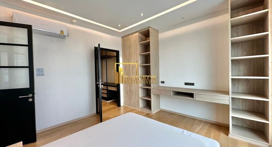 For rent 2 bedrooms condo in Bang Rak, Bangkok