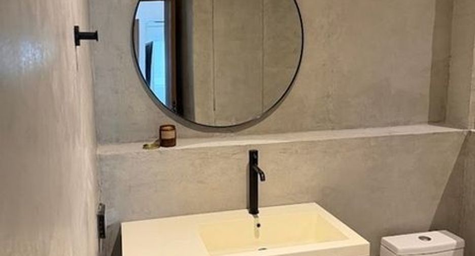 For rent 3 bedrooms condo in Watthana, Bangkok