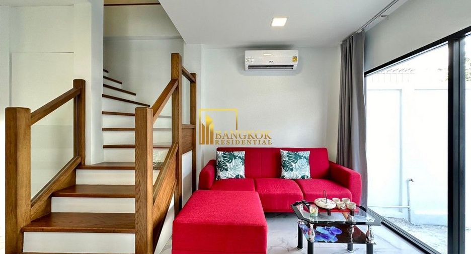 Casa en alquiler de 3 habitaciones en Watthana, Bangkok