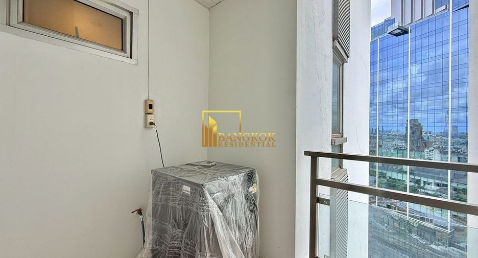 For rent 2 bedrooms condo in Khlong Toei, Bangkok