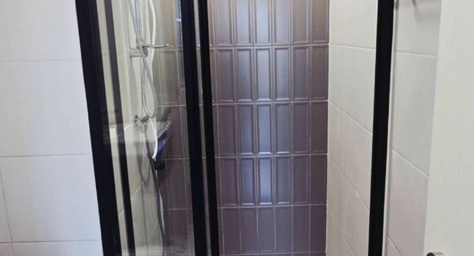 For rent 1 bed condo in Khlong Luang, Pathum Thani