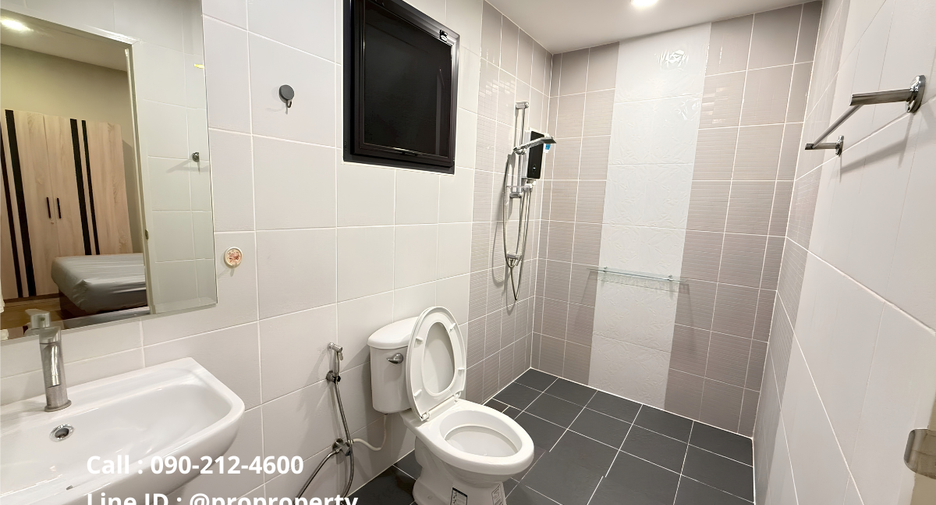 Haus zur Miete mit 4 Zimmer in Bang Khun Thian, Bangkok