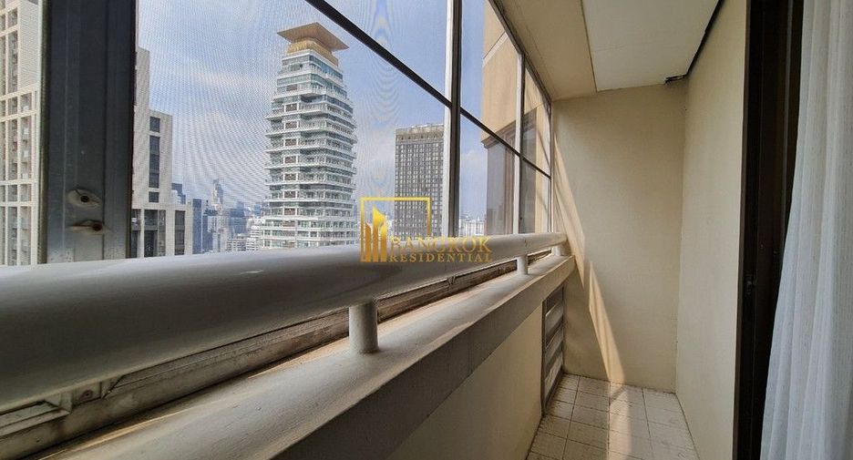 For rent 2 bedrooms condo in Khlong Toei, Bangkok