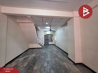 Casa adosada en alquiler y en venta de 3 habitaciones en Thung Khru, Bangkok
