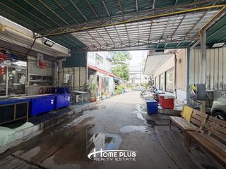 For sale 3 bedrooms retail Space in Bang Kapi, Bangkok